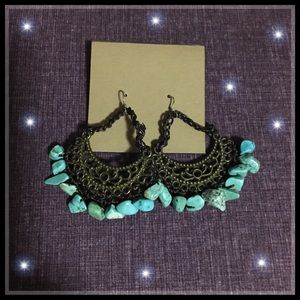 NEW Turquoise stone chandelier earrings 💕‼️